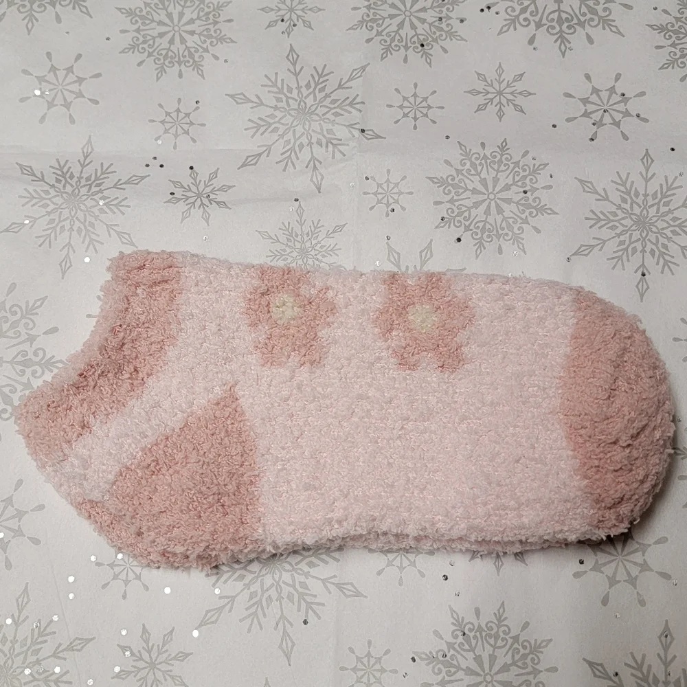 Kid's Cozy Socks Fuzzy Winter Socks for Girls Flowers Kitty with Stars Snowflake